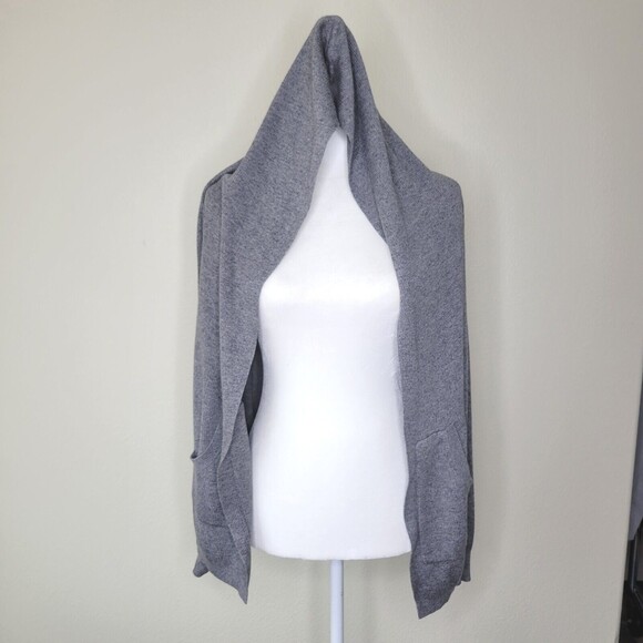 Cozy Lululemon Cabin Yogi hooded Wrap Heathered Gray with pockets open cardigan - Picture 3 of 14